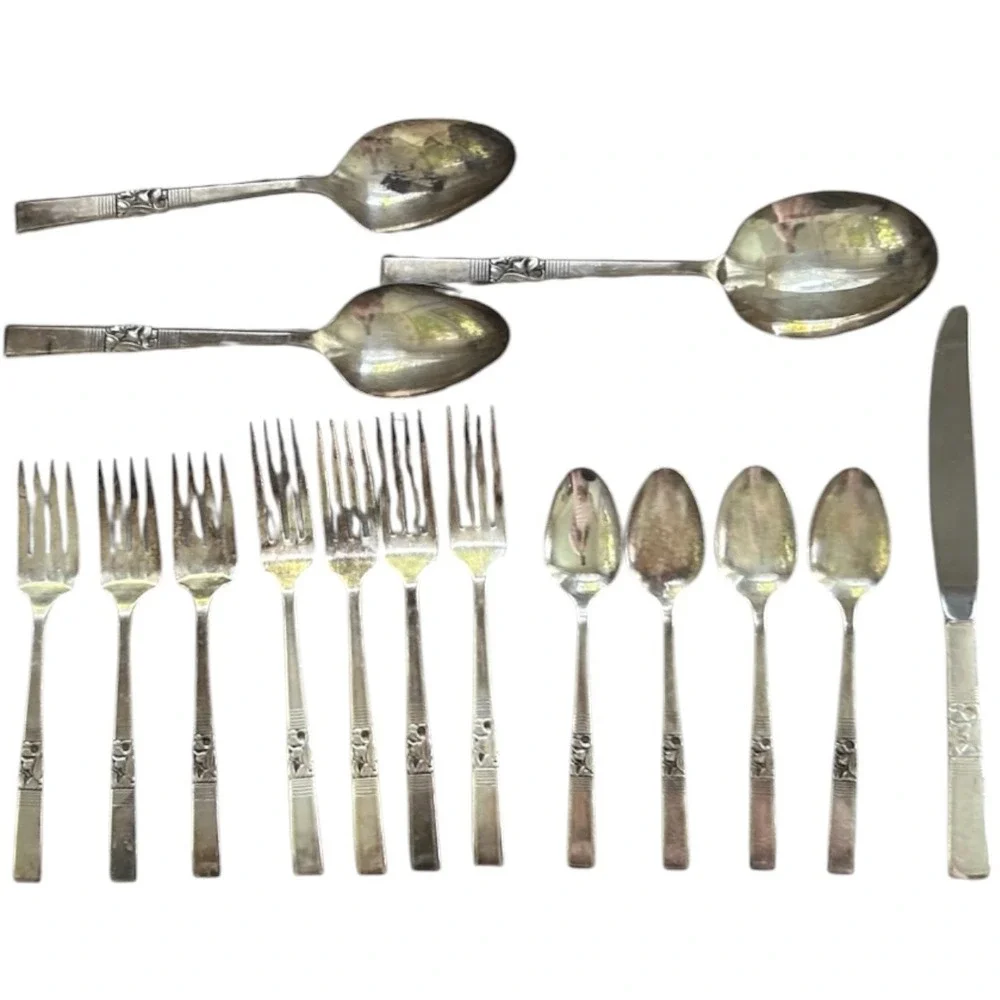 Oneida Morning Star Set 17 Pcs. Forks Community Vtg Silverplate Flatware Spoons